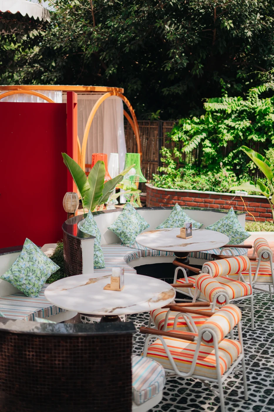 Bright garden seating at Uncover Avenue